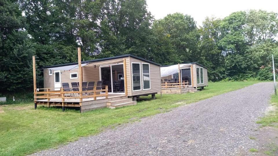 Chalet 2 Landgoedcamping Nienoord In Leek Exteriér fotografie